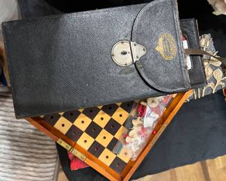 Interesting travel, chess set