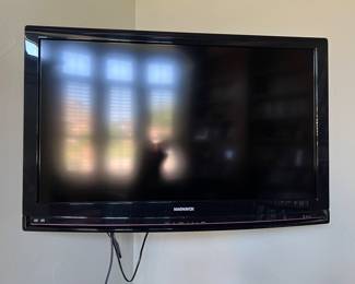 Magnavox large TV