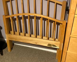 Twin bed