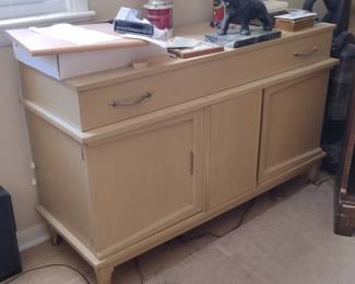 MID CENTURY, RETRO, BLOND WOOD FURNITURE CABINET, SERVER, 
