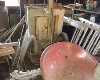 RAKES, SHOVELS, LADDERS, TOOLS