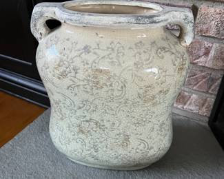 Urn/vase