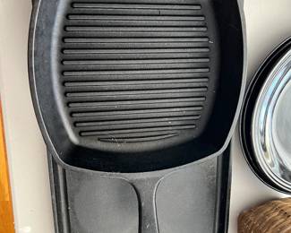 Lodge Square Pan and Cooks Corner Cast Iron