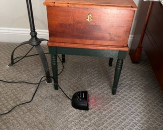 Ethan Allen - small wooden chest on legs