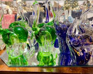 Quantity Glass Figures ELEPHANTS Art Glass app 8” w/trunk…different colors
Paperweights or Decor