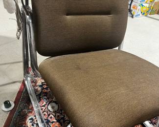 MCM Steel Chair Sturdy/Great Shape
Mid-Century Modern