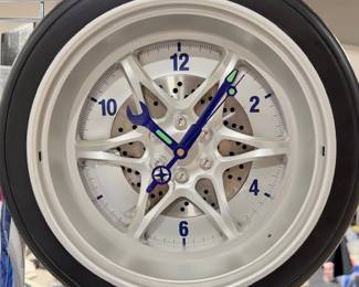 ‘Tire ‘ Clock novelty