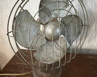 vintage table fan - works