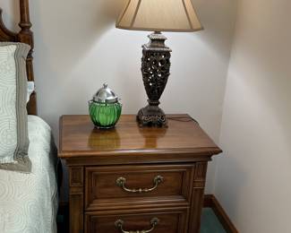 thomasville side table