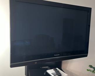 wall mount panasonic tv