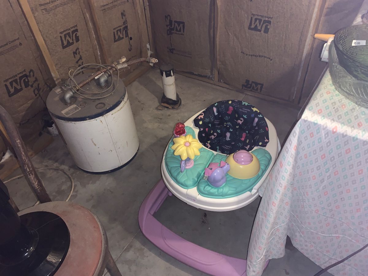 Estate/Moving in Lake Butler, FL starts on 10/24/2024