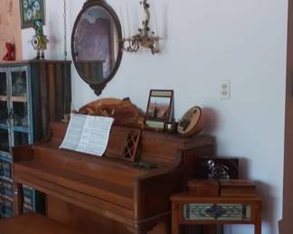 Story and Clark piano $200