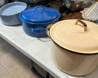 Enamelware cookware