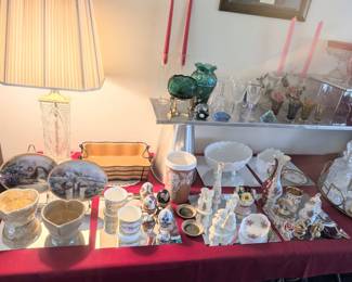 wide selection of collectible glassware