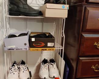 shoes sz 12-14 many new in box