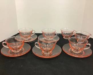 Pink depression glass cups & saucers