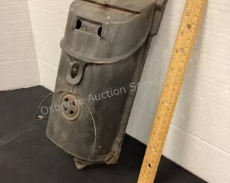 Cast iron mailbox