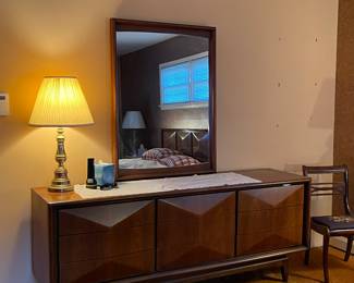 United Furniture Lowboy and Mirror Diamond Walnut 