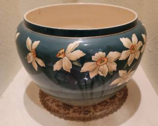 Faincerie Fives-Lille Porcelain Jardiniere/Planter