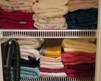 Bath & Hand Towels & Washclothes