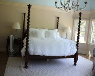 King size four poster bed 