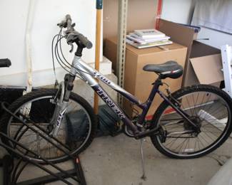 Bikes: Cannondale C300, Specialized "Dolce", Trek 3700
