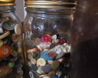 Button jars