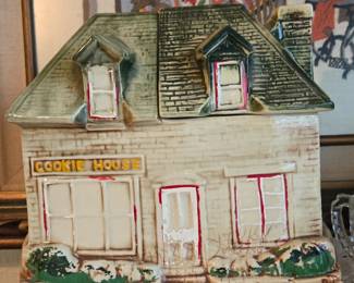 McCoy Cookie House Jar