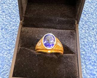 Fabulous 18K Gold Ring w/ 6 ct. AAA Quality Tanzanite & Diamond Accents