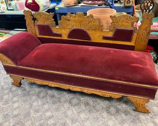 East Lake Fainting Sofa/Convertible Bed