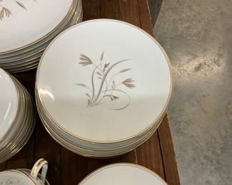 Noritake China Laverne Pattern Set of Dishes