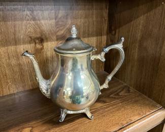 Teapot w/Hinged Cover - Possibly WM Rogers Silverplate w/Hinged Cover