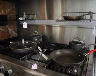 Aluminum pots and pans, good quality, kitchen 