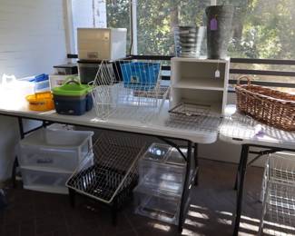 Organizers, Back porch