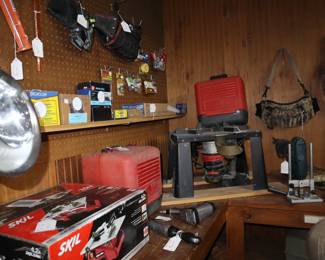 Overview of one corner in Garage