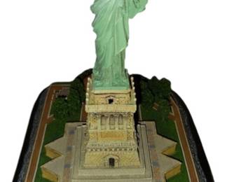 Danbury Mint Lighted Statue of Liberty 