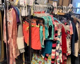 Youth girls mostly preowned 