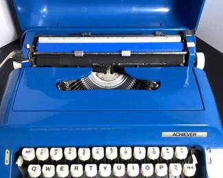 ACHIEVER TYPE WRITER Made In Spain
