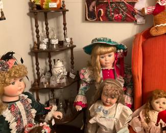 Corner shelf