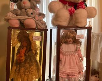 Doll cases