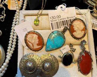 Silver cameo brooch