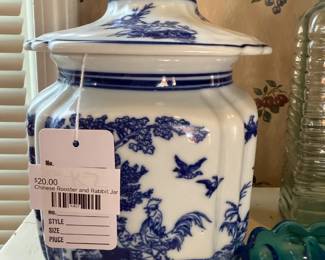 Chinese rooster and rabbit jar