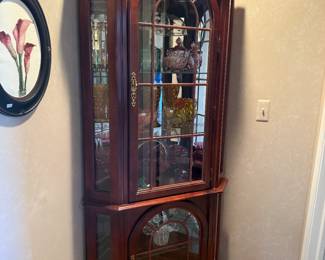 Light up corner curio
