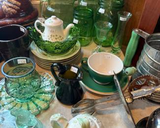 Uranium glass pitcher, Glass rooster dish, Hull Pottery hen