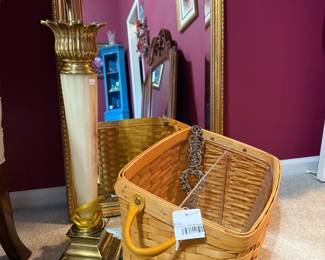 Longaberger 1999 newspaper basket