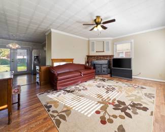 2329 Venie Street, Burlington NC 27215 - 3 bed, 1 bath