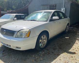 2005 Mercury Montego Passenger Car
