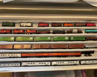 N Scale Train Cars 