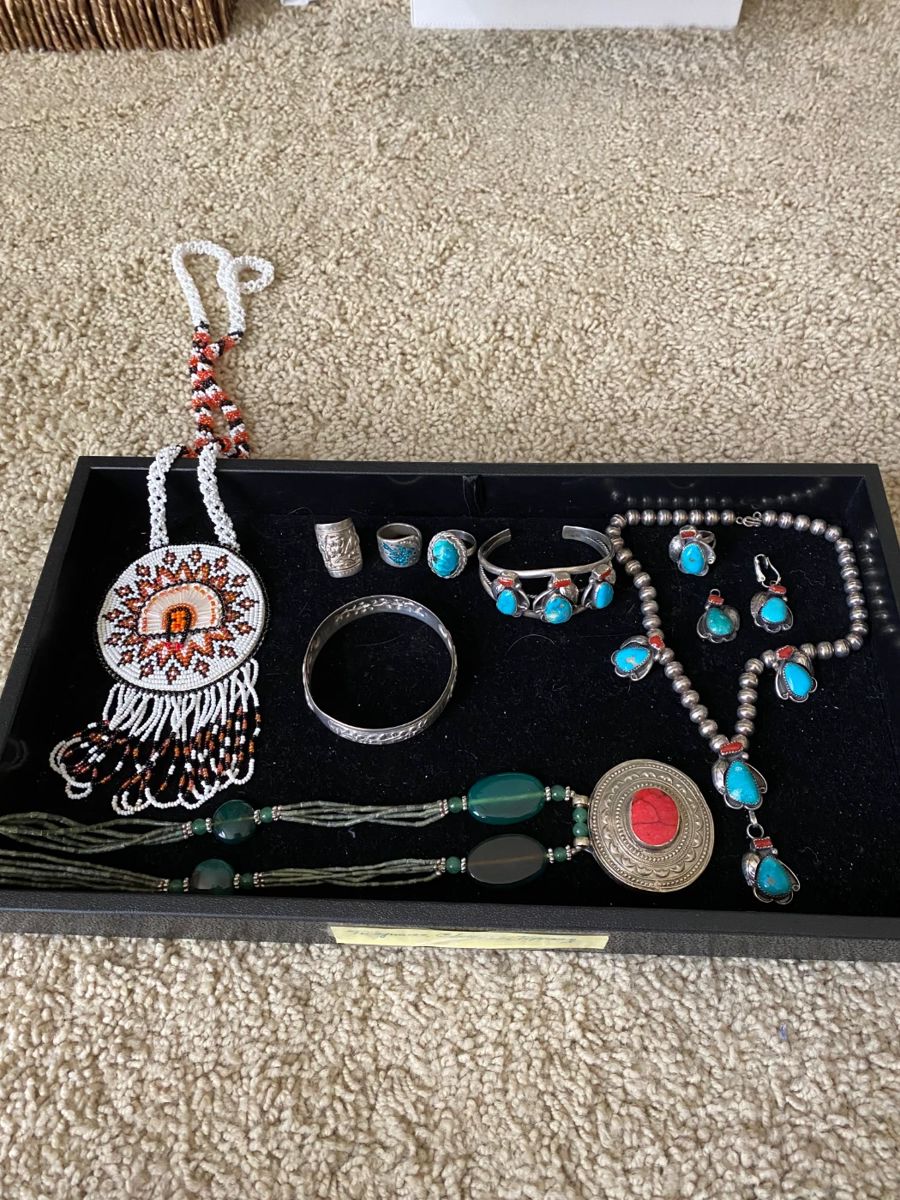 TOO FABULOUS TO MISS ESTATE SALE in Highlands Ranch, CO starts on 10/24