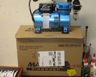 C & I Airbrush and sprayer with paint